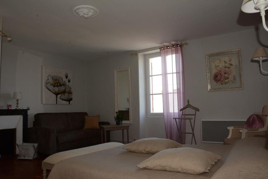 L'Aubinoise Bed & Breakfast Saint-Aubin-de-Luigné Rom bilde