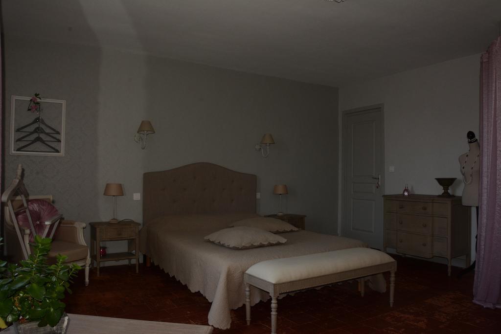 L'Aubinoise Bed & Breakfast Saint-Aubin-de-Luigné Rom bilde